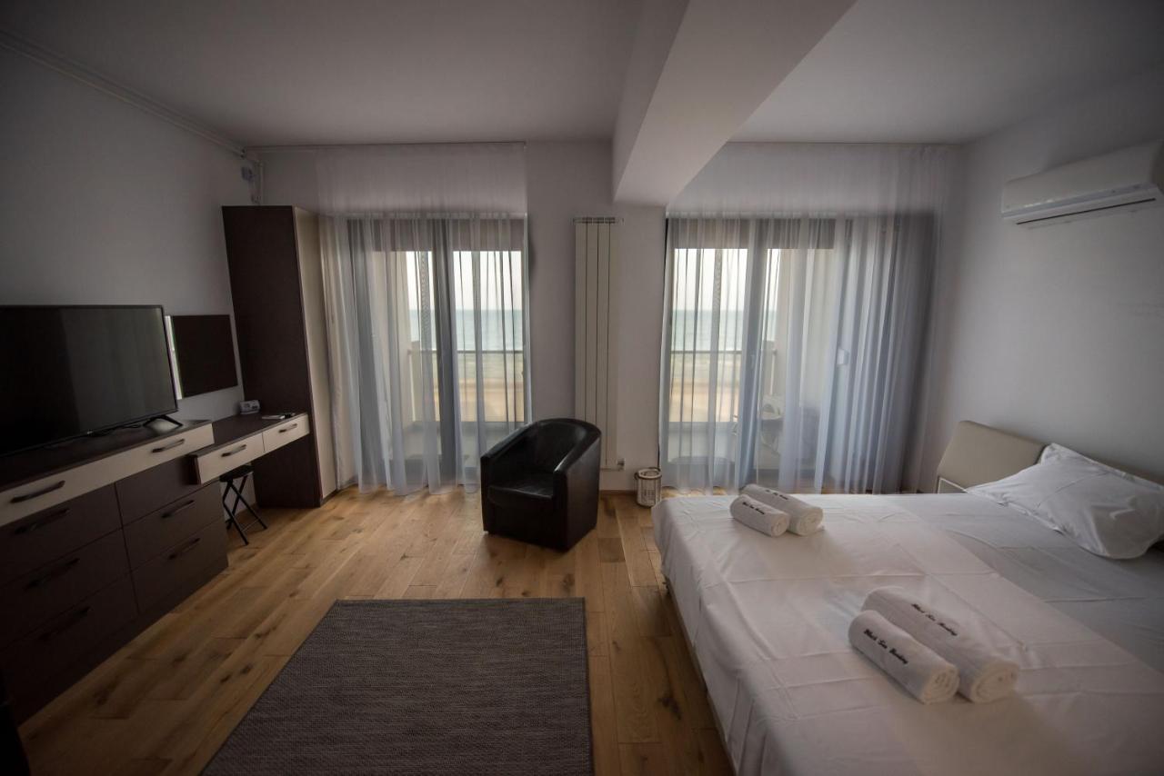 Black Sea Booking - Munchen Navodari Exterior photo